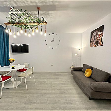 Hezo Sunshine Studio And Apartment Năvodari Zewnętrze zdjęcie
